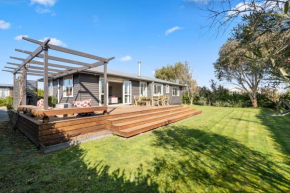 36 on Burgundy - Martinborough Holiday Home, Martinborough